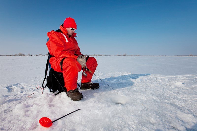 Discover ice fishing gambling game